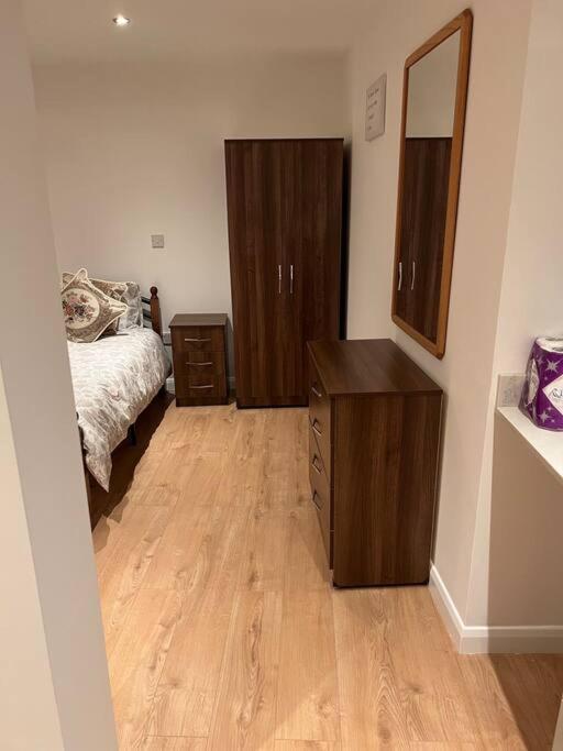 010- Lovely One Bedroom In Ealing F6 Dış mekan fotoğraf